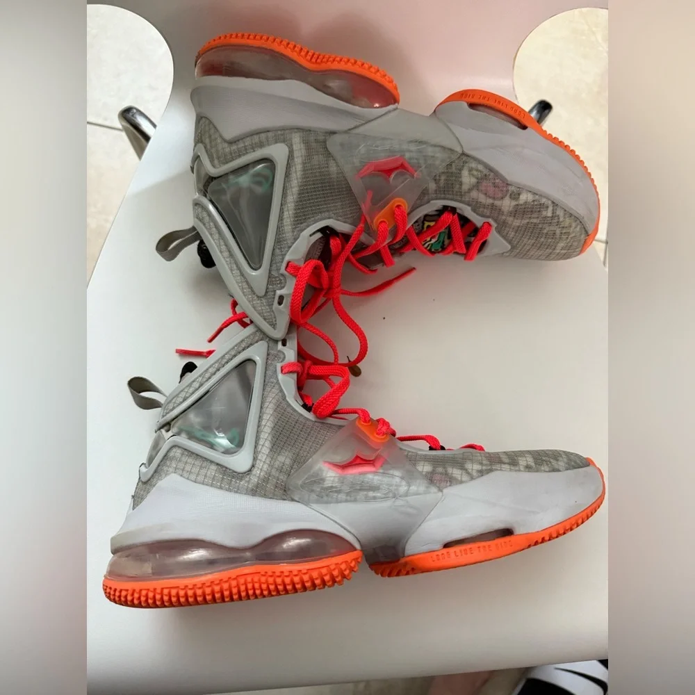 Nike Lebron 19 Boy’s Basketball Shoes in Orange and Gray| Size: 5